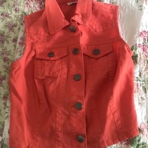 Coral vest